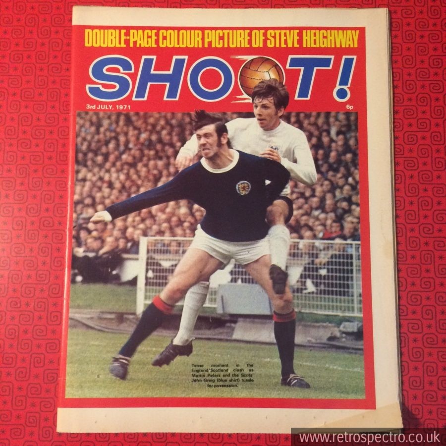 Shoot Football magazine 1971