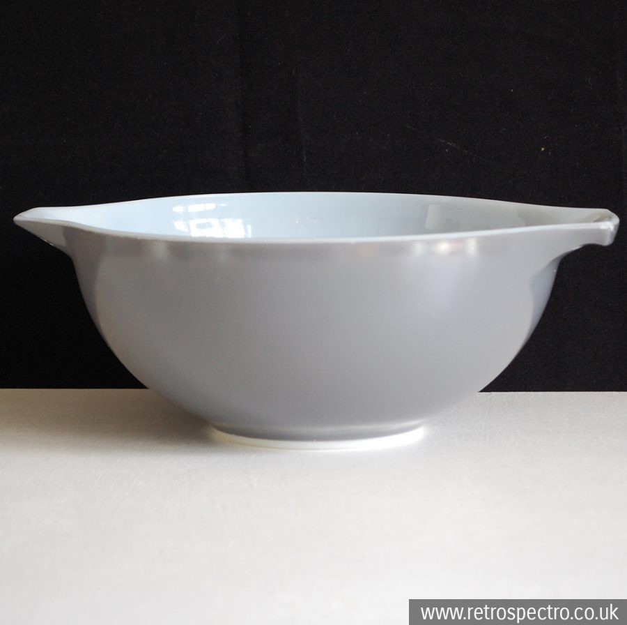 Assiette Vintage Pyrex Jaj Four En Verre 24.8 Cm - Motif Flocon De Neige Noir - Années 1960 UK