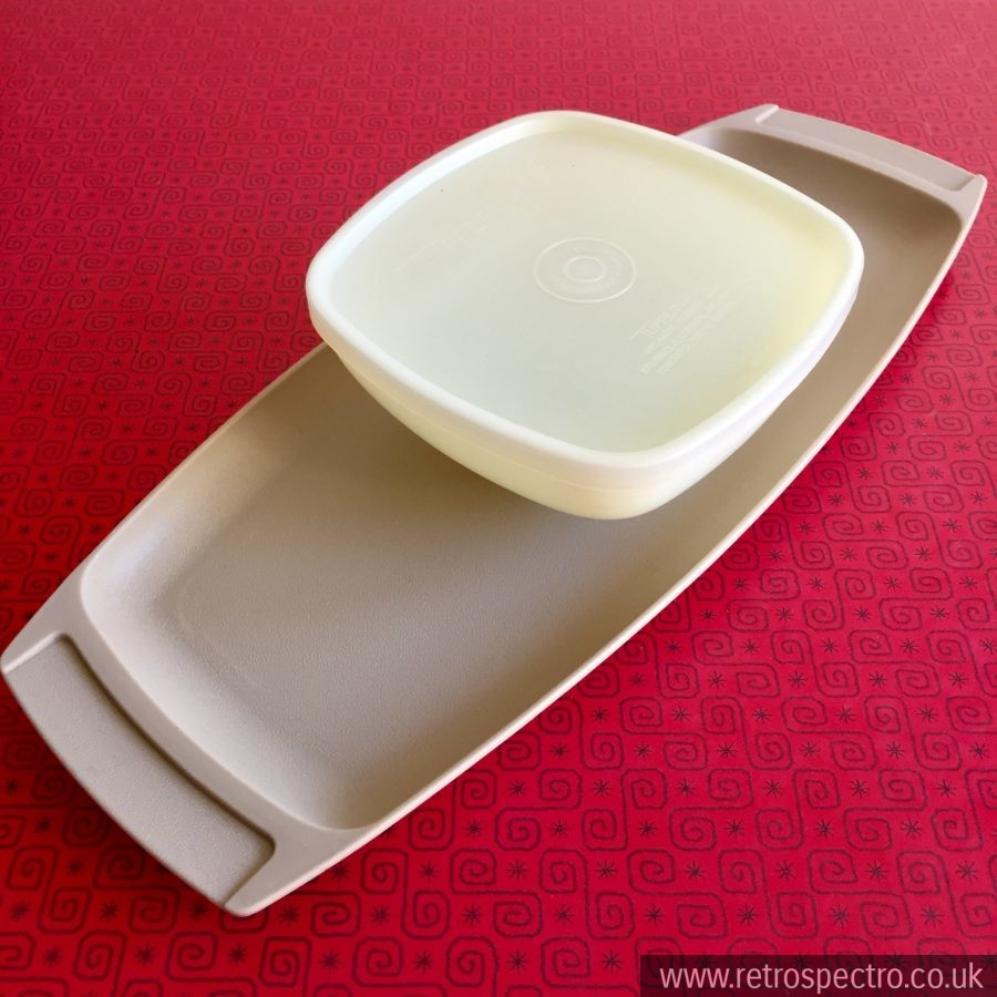 Tupperware Chip & Dip Set RetroSpectro